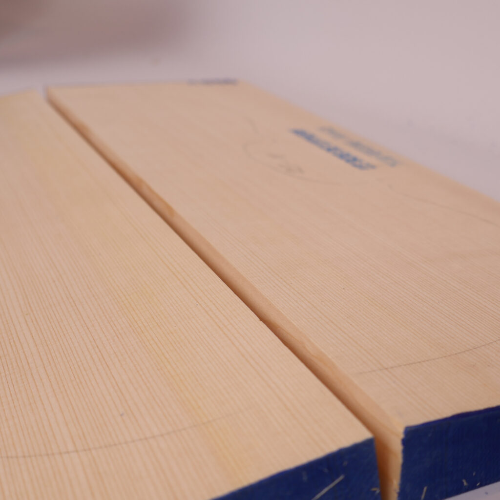 Table alto épicéa 1S 22J18
