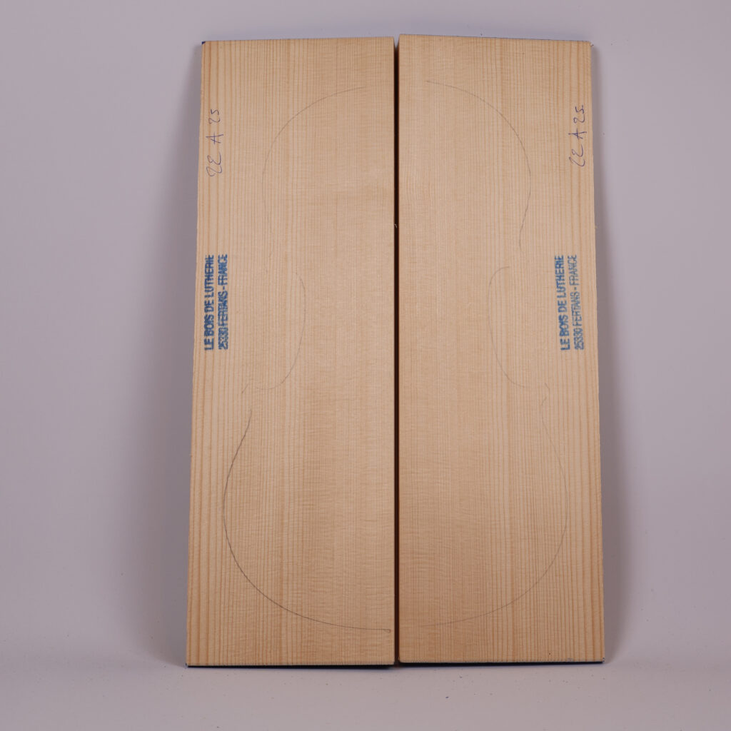 Table violon épicéa 1B 22A25